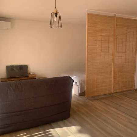 Petit Cocon Dans Le 8 Eme * Marseille